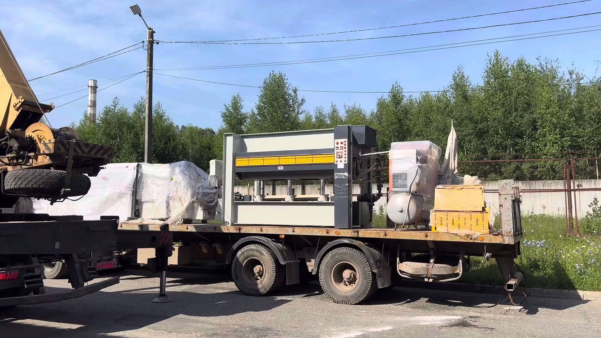 Пришел новый станок. Ускоряем производство межкомнатных дверей.