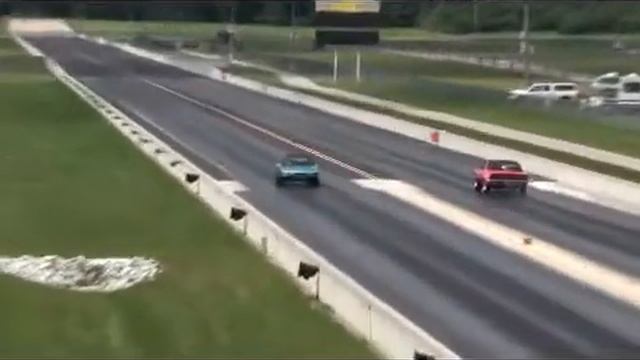 1966 Corvette vs 1969 Camaro