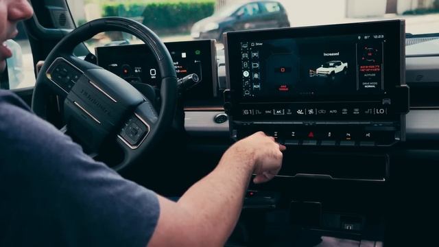 O TANQUE DE GUERRA ELÉTRICO DE 1000 CV! TESTAMOS O BRUTAL GMC HUMMER EV