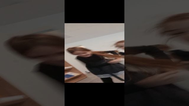 шалуны устроили денс в школе