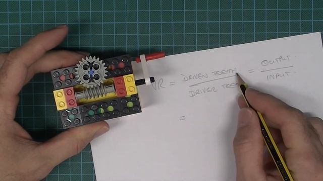 Lego worm gear parts, velocity ratio and output speed calculations