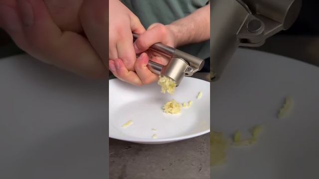 Курица НА БАНКЕ.mp4