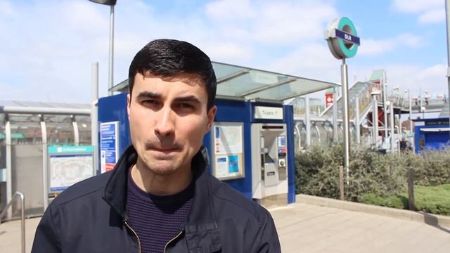 How to Buy an Oyster Card - 3 Simple Ways | Travelling in London