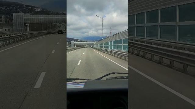 Сочи,на Красную поляну мчим.Обрезка ,уход за растениями.