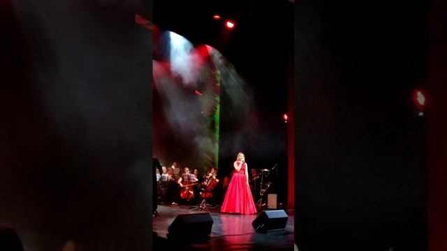 концерт Аделаиды Авакян - солистка эстрадно-симфонического оркестра 2