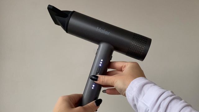 Демонстрация режимов работы фена Haier HHD-601
