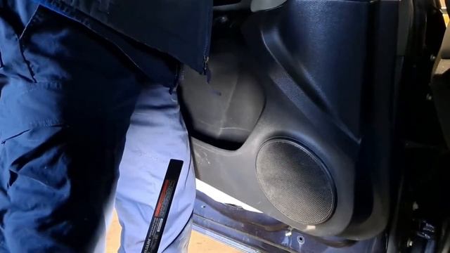 CHEVY MALIBU COMO CAMBIAR EL MOTOR DE LA VENTANA