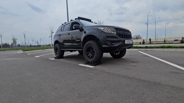 Chevrolet Trailblazerni to'liq privodini ishlashi