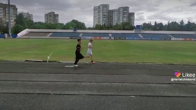 10 кругов на стадионе разминочка