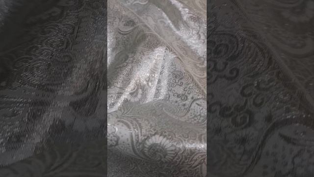 Ткань ПАРЧА жаккард белая/серебро.