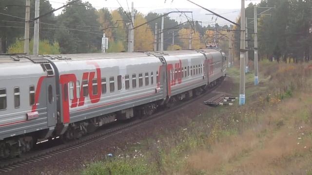 ЧС2-856 с поездом №037 «Томич»  Томск — Москва
