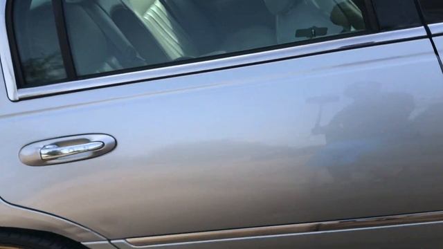 Lincoln Towncar On Vogue tires & Lorinser D93