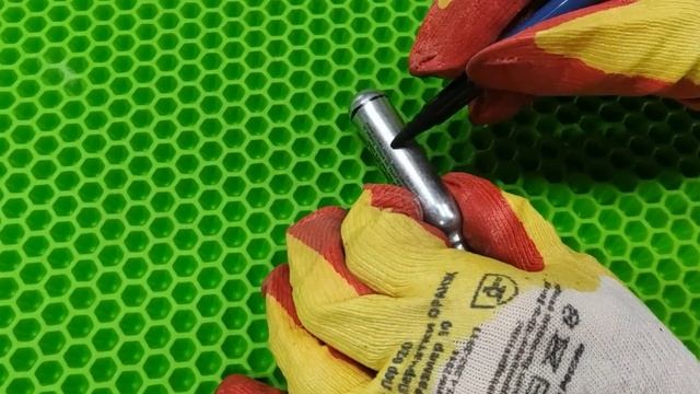Brilliant idea from a stapler, this master is just a genius!