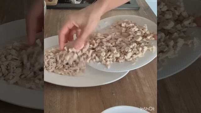 Салат Новогодний. Что приготовить на новый год. Быстро  питательно бюджетно