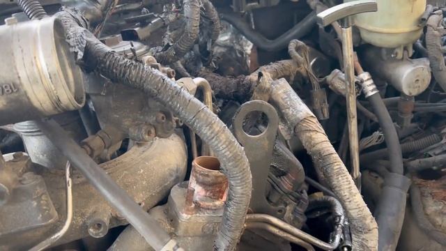 Swapping a 6.0 powerstroke in my driveway PART 1