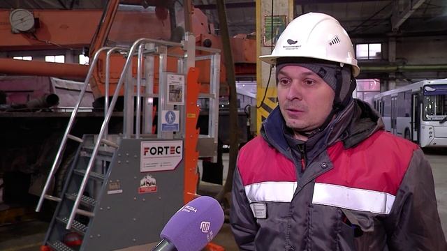 На Лебединском ГОКе улучшить условия труда помогли новые ремонтные платформы