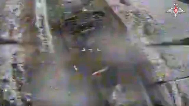Уничтожение боевой техники и живой силы ВСУ операторами боевых БпЛА