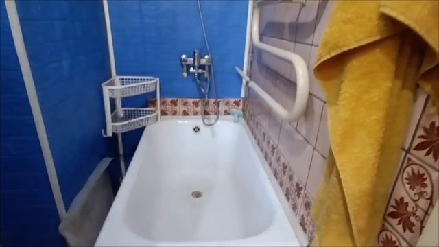 Комарова 1