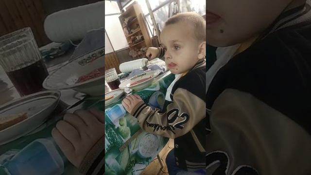 Малыш Дюша - ну бабушка, насмешила!