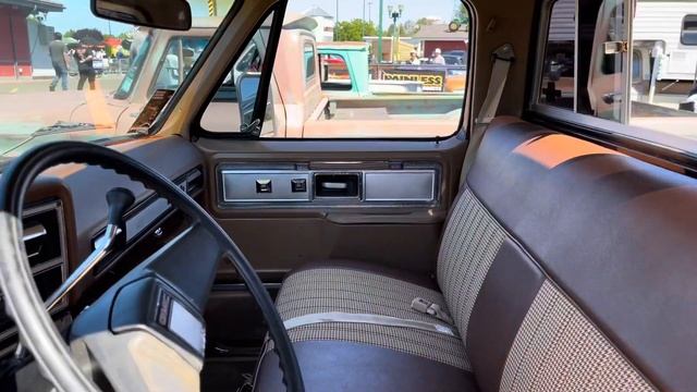 TRUCKS| BABY SEMI: 1978 GMC DUALLY with a 454 and 22” Alcoa’s