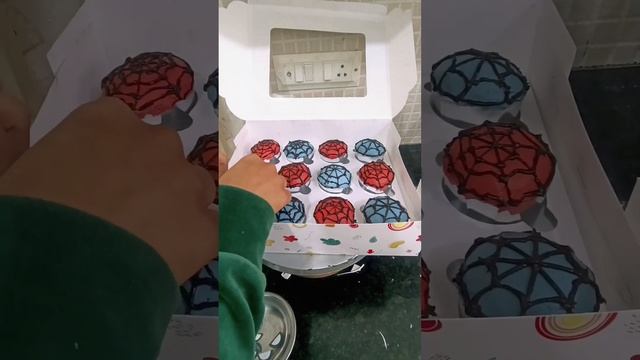 Spider Man Theme Cupcake 🧁. Please Subscribe, Like, comments and Share