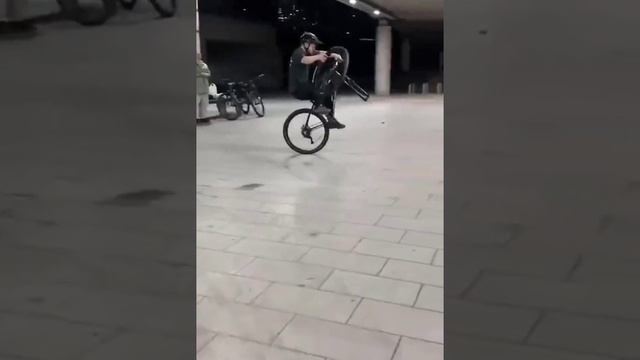 Первое занятие на велосипеде