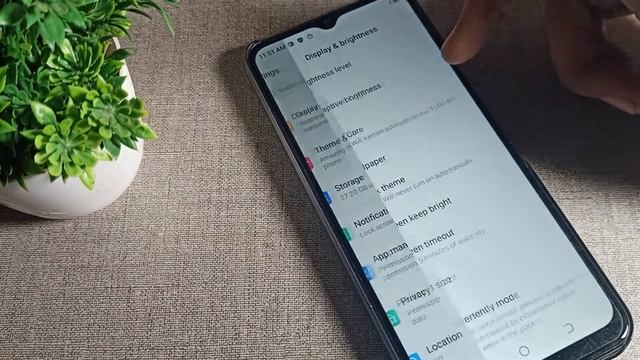 How to customize Font size in Tecno Spark 7p phone, font size setting