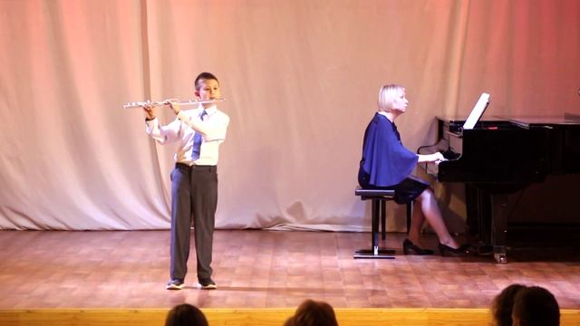 05 Т. Хренников «Вальс». исп. Вадим Паутов, флейта