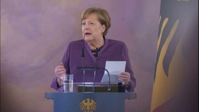 Меркель рассказала о давней традиции торговли газом с Россией
