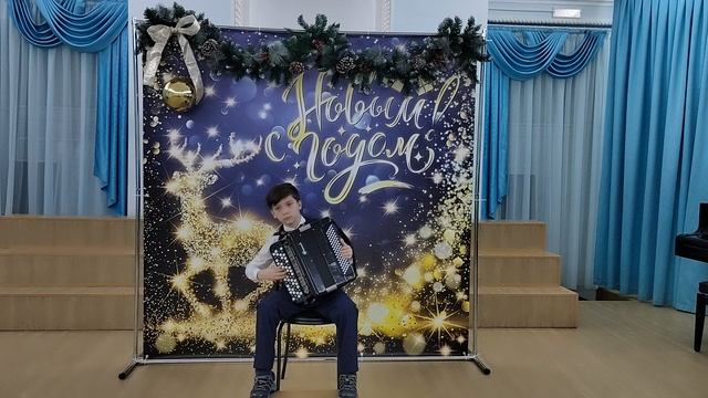 И.С. Бах Менуэт-трио Ермоленко Петр 9 лет