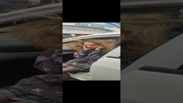 Автозвук nissan ad валит стена 4 Урала сабвуфера играет очень громко волосы шатает hairtrick