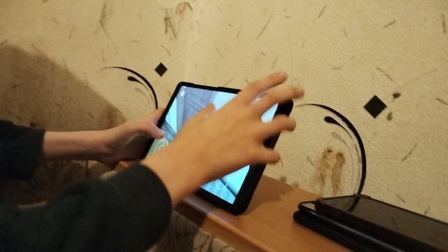 играем в скулбой новый год