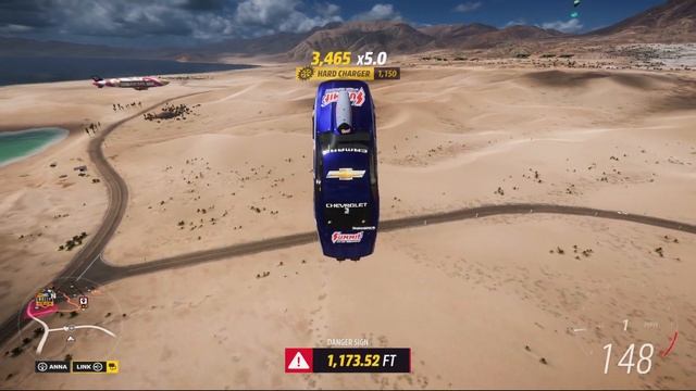 1,620 feet on the desert dunes danger sign in forza horizon 5