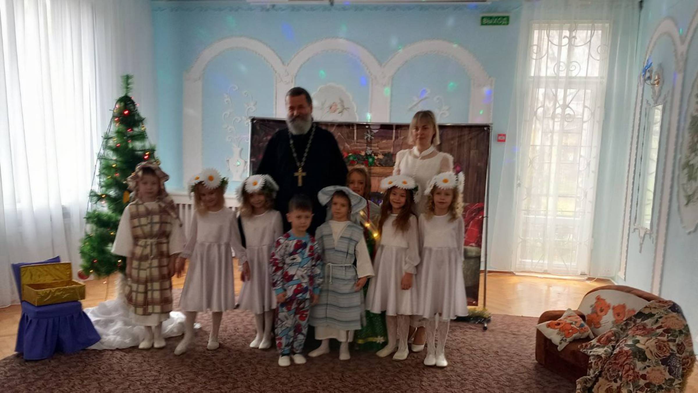 Детский сад 114 г.СЕВАСТОПОЛЯ 
"Рождественская ёлочка"
