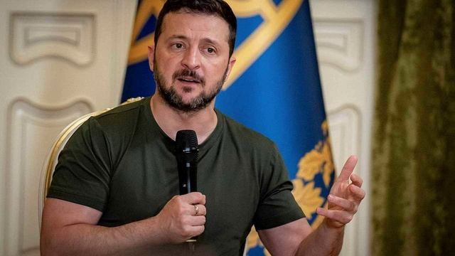 Зеленскому готовят имидж африканского диктатора