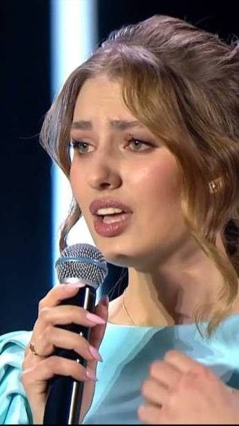 Елизавета Долженкова, Анастасия Широкова и хор Движения Первых — Журавли, эфир от 05.12.2024