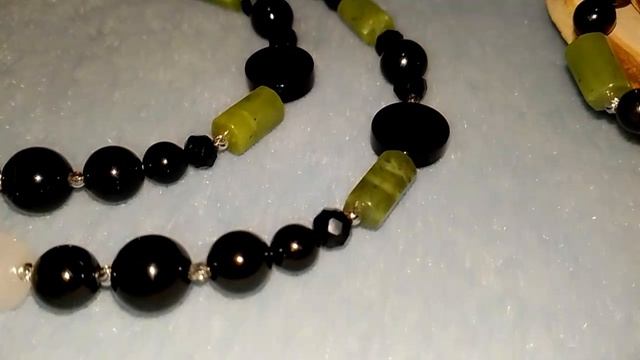 Бусы "Шерл, серпентин, агат"