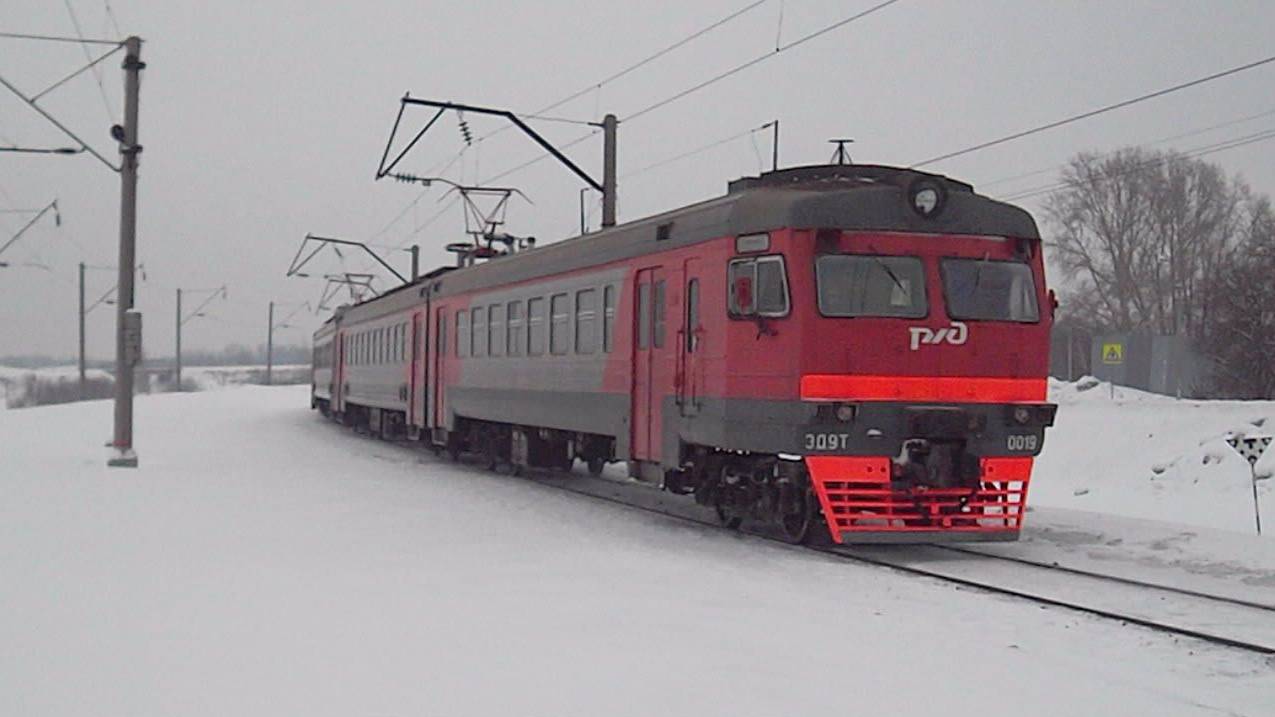 Электропоезд ЭД9Т-0019