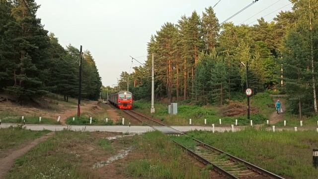 Электропоезд ЭД4М-0389,платформа Курорт