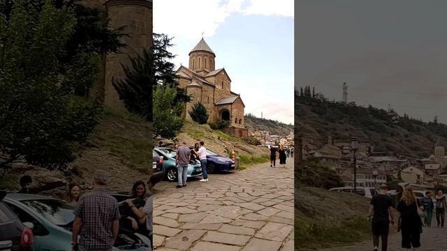 Тбилиси.Храм Метехи - Успения Пресвятой Богородицы и статуя Вахтангу Горгасали.
