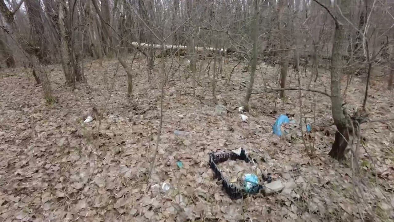 Кучи мусора на волжских островах.