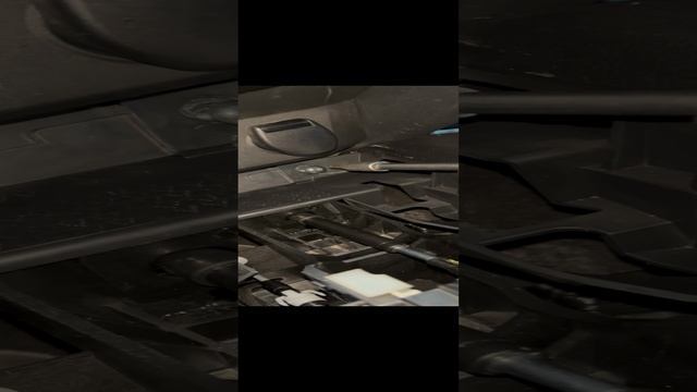 Крепление центральной консоли Ниссан кашкай j11 2021.