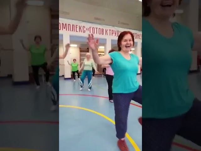 Готовим Новогодние шоу! Нас ждут в Ла Скала! Как наша прима в красном?!