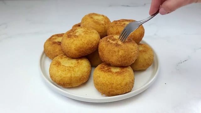 Чем проще еда, тем она вкуснее! Беру рис и немного фарша. Просто и вкусно!
