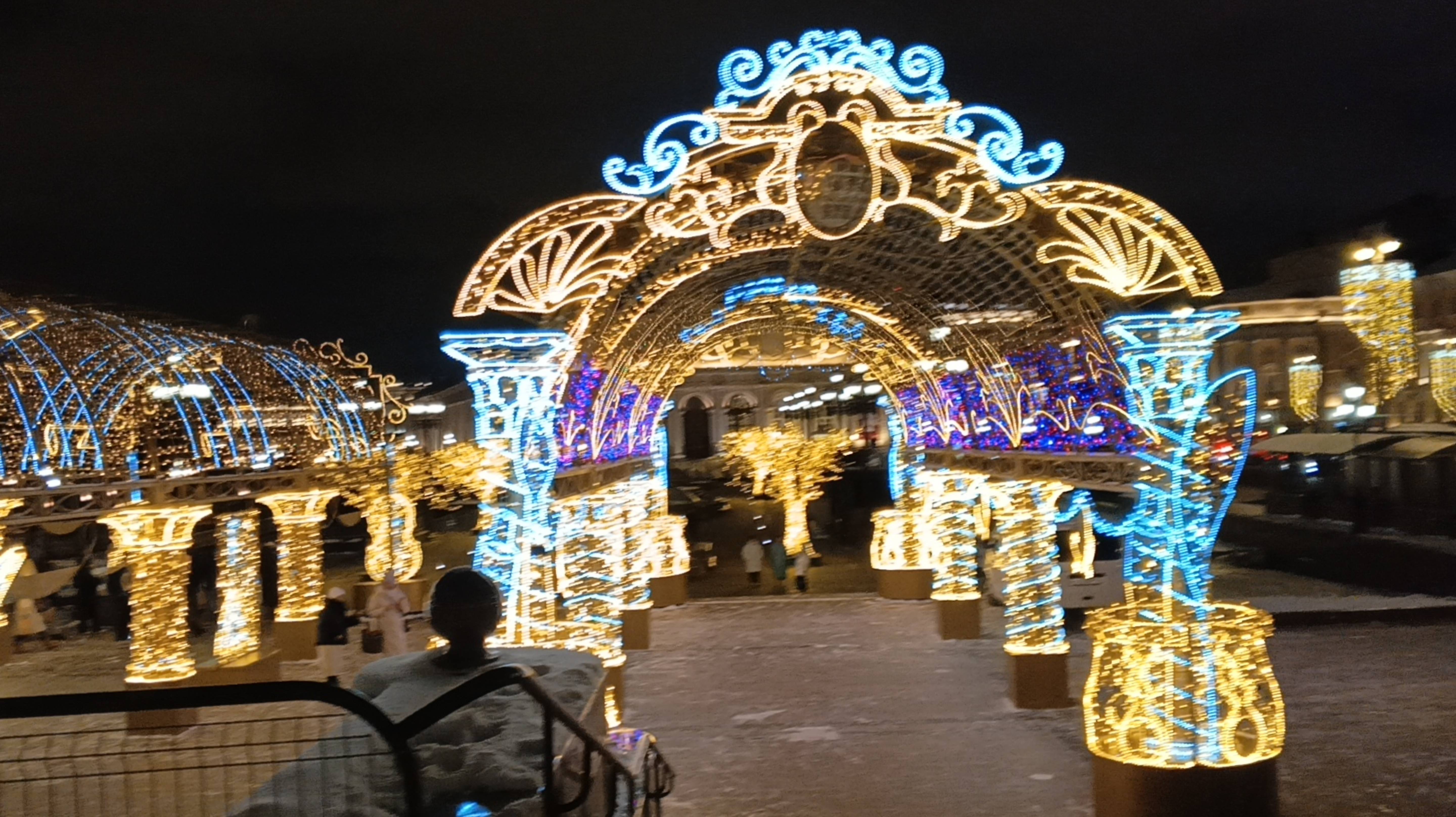 Прогулки по предновогодней Москве. По Манежной площади