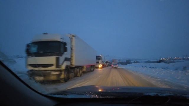 Приключения Haval F7 на зимней трассе Р-228 Волгоград-Саратов. Пробки, метель, гололед15 января 2022