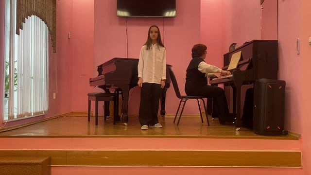 "Мой солнечный зайчик" муз. Ю. Чичкова, сл. В. Мошкова