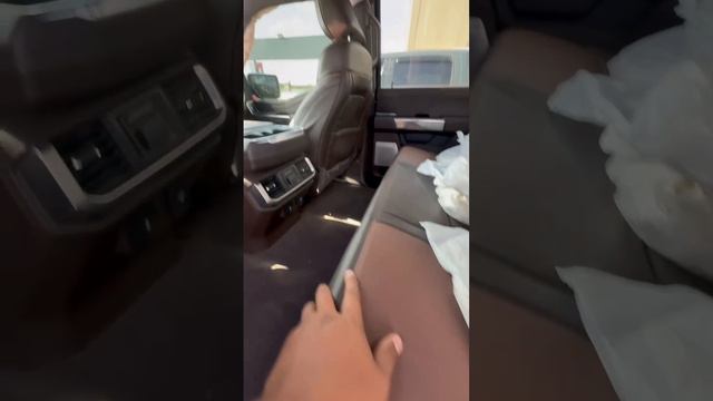 🚘МАРКА FORD F150 KING RANCH 
🗓️ГОД 2022
🔥ОБЬЕМ 3.5 AWD 🔋HYBRID
🏃🏿Пробег 17K МИЛЬ
