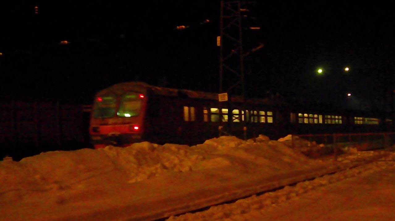 Последний электропоезд ЭД9М-0174. Отправление.