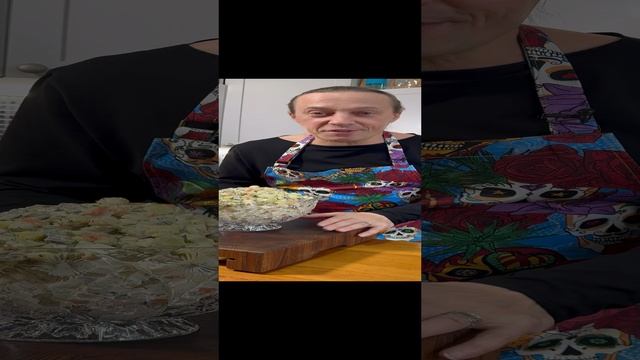 Как вы готовите салат Оливье?